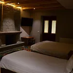 Pashuta Affittacamere 4*
