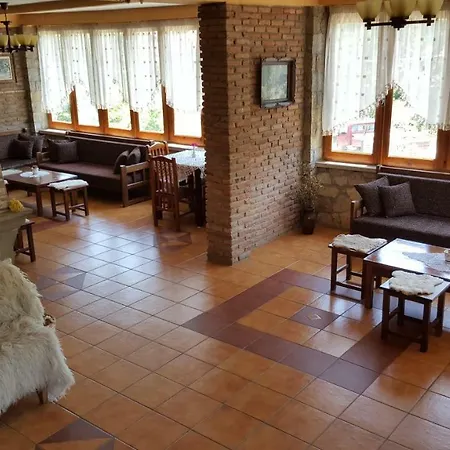 Pashuta Gæstehus 4*