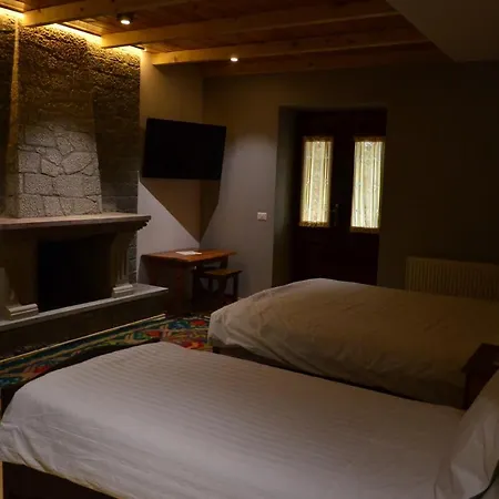 Pashuta Gæstehus 4*