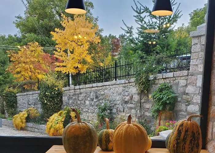 Pashuta Pensjonat Voskopojë